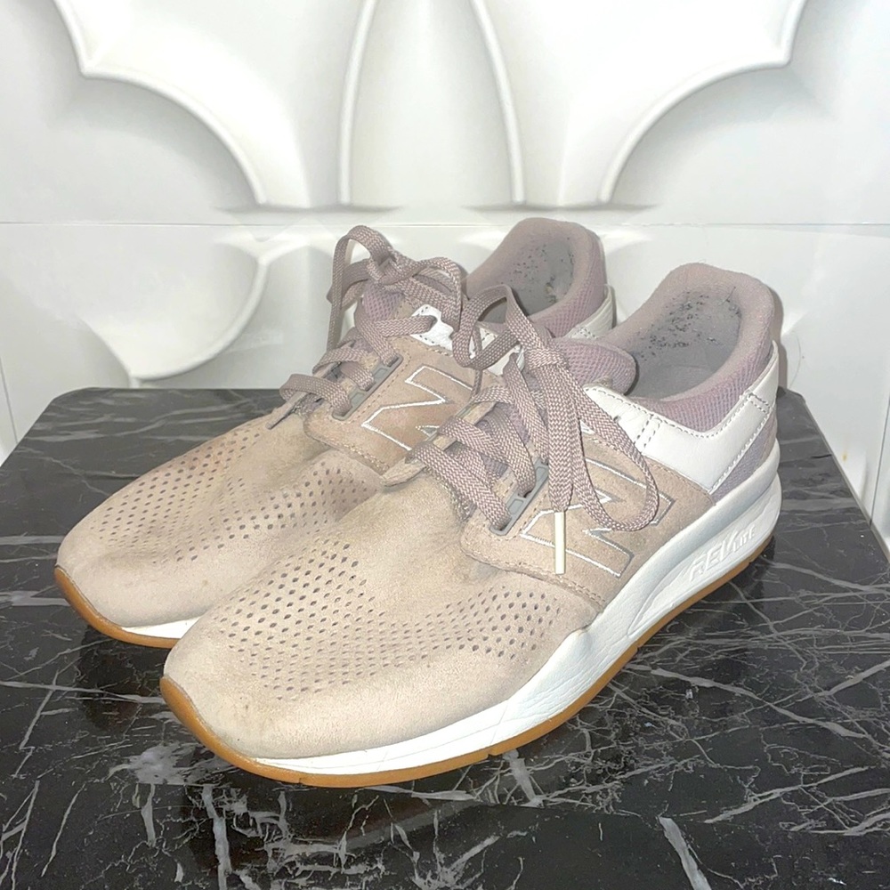 New Balance Women's Ws247pa size 8.5